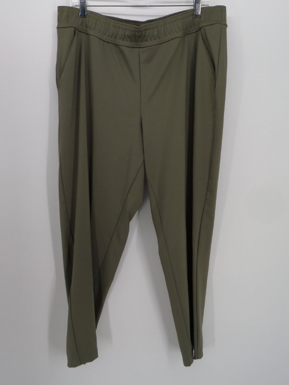 Columbia Women's Fall Activewear Straight Leg Olive Green Pants Size XL EUC